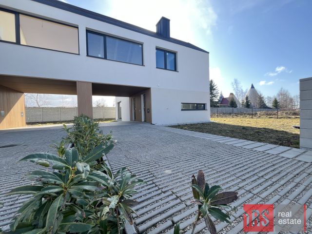 bliźniak, 5 pokoi Kołobrzeg. Zdjęcie 3