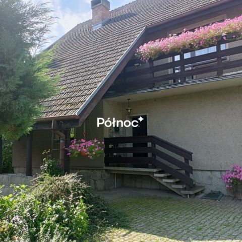 dom wolnostojący Jelenia Góra Cieplice Śląskie-Zdrój, ul. Ludwika Hirszfelda. Zdjęcie 13