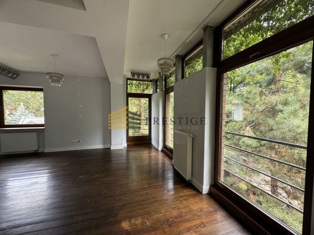 dom wolnostojący, 6 pokoi Milanówek. Zdjęcie 3