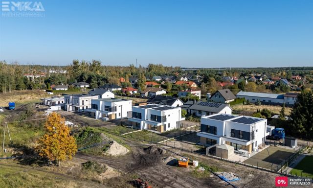 bliźniak, 4 pokoje Łochowo, ul. Sosnowa. Zdjęcie 2