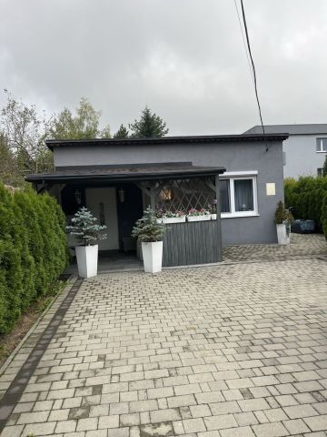dom wolnostojący, 3 pokoje Bielsko-Biała. Zdjęcie 1