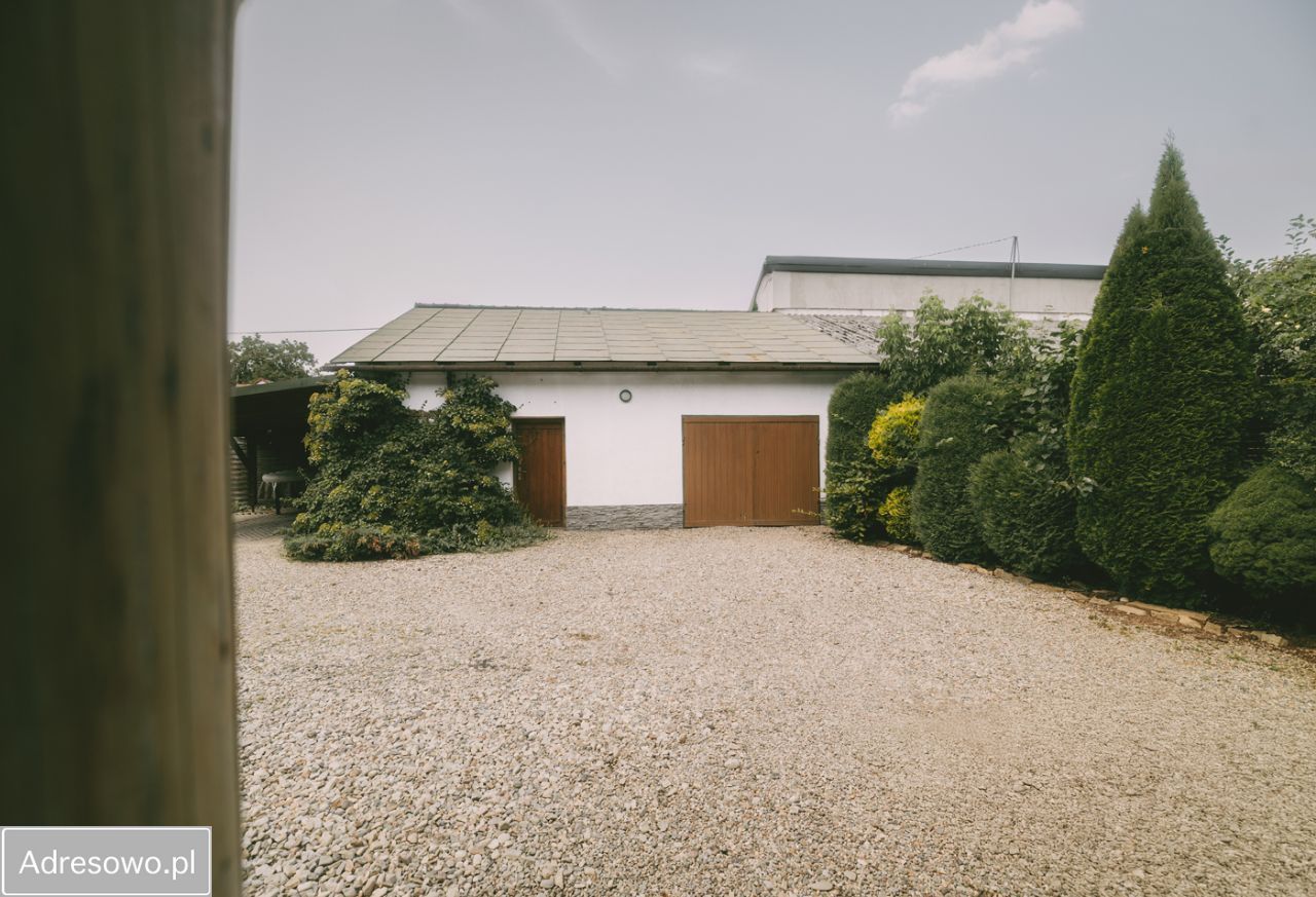 dom wolnostojący, 4 pokoje Lesko. Zdjęcie 2