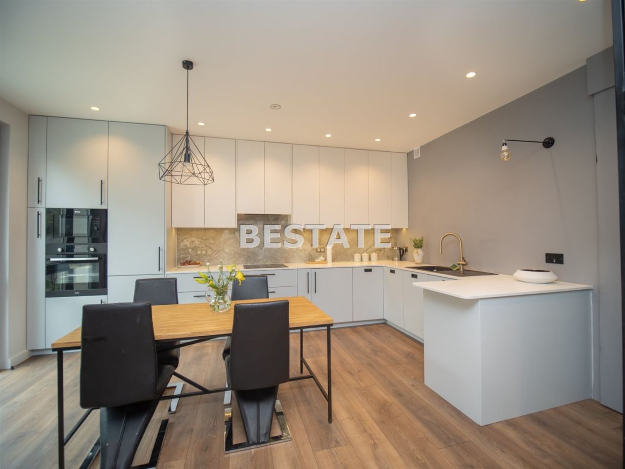 Mieszkanie 2-pokojowe Tarnów. Zdjęcie 2