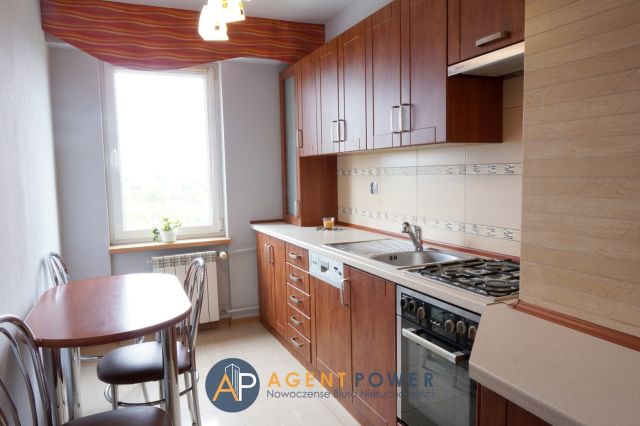 Mieszkanie 3-pokojowe Wolbrom, ul. Wiejska. Zdjęcie 2