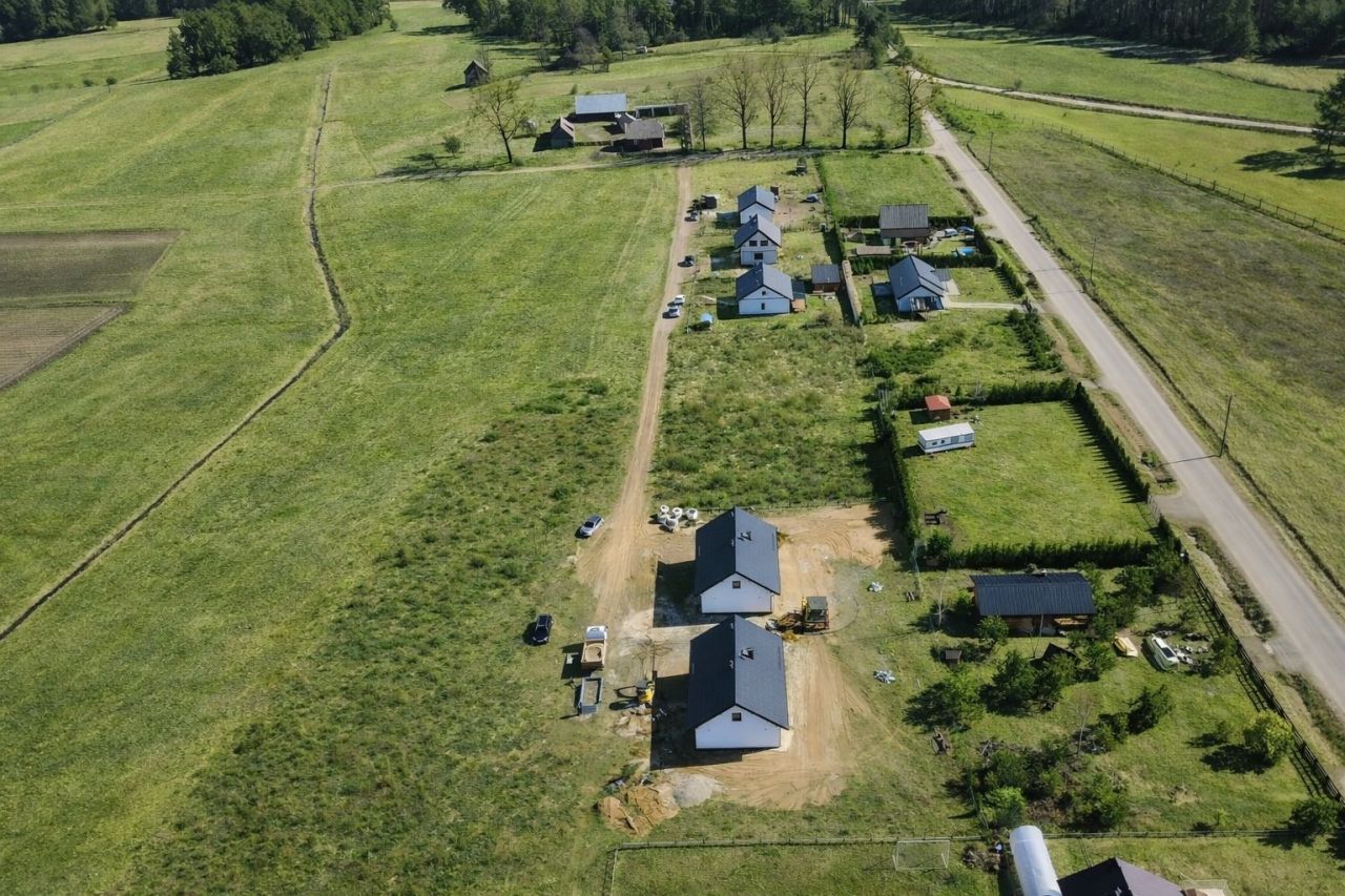 dom wolnostojący, 4 pokoje Serski Las. Zdjęcie 3