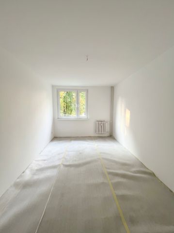Mieszkanie 3-pokojowe Oleśnica, ul. Klonowa. Zdjęcie 1