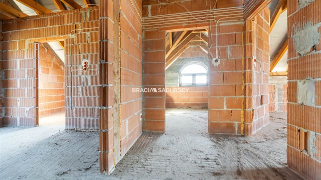 dom wolnostojący, 5 pokoi Zielonki, ul. Garlicka. Zdjęcie 17