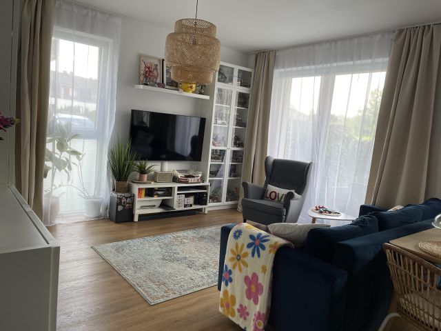 Mieszkanie 3-pokojowe Łazy, ul. Muzyczna. Zdjęcie 1