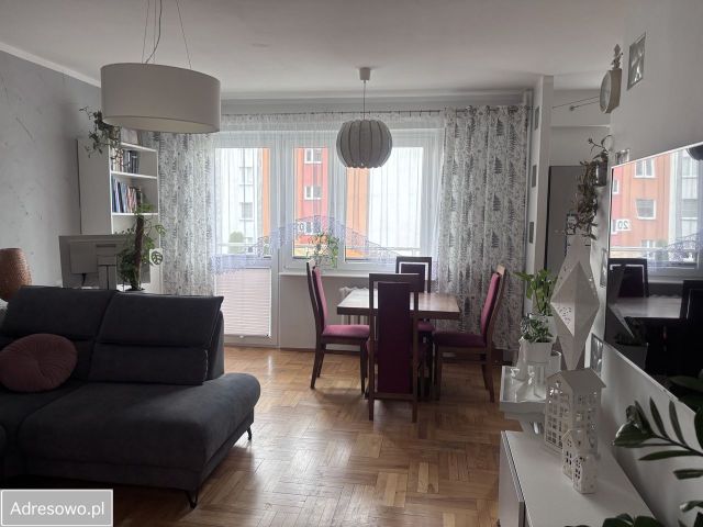 Mieszkanie 3-pokojowe Koszalin Przylesie, ul. Juliana Krzyżanowskiego. Zdjęcie 1