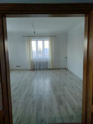 Mieszkanie 3-pokojowe Działdowo, pl. 1 Maja. Zdjęcie 1