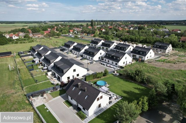 bliźniak, 6 pokoi Pisarzowice. Zdjęcie 1