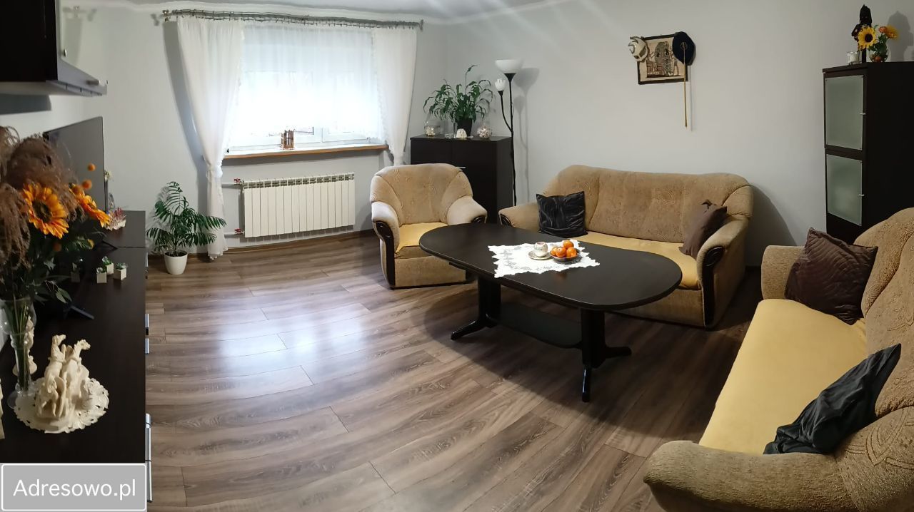 dom wolnostojący, 8 pokoi Pszczyna, ul. Diamentowa