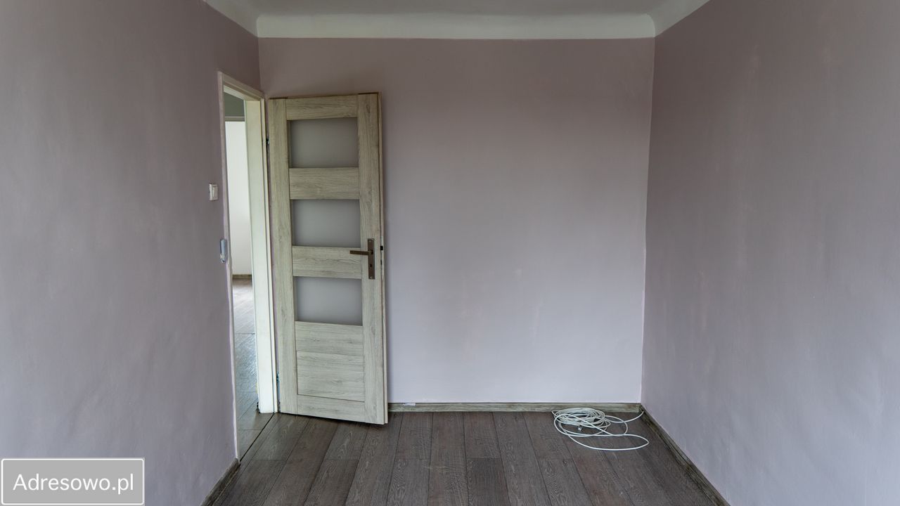 Mieszkanie 3-pokojowe Kielce Sady, ul. Jesionowa. Zdjęcie 3