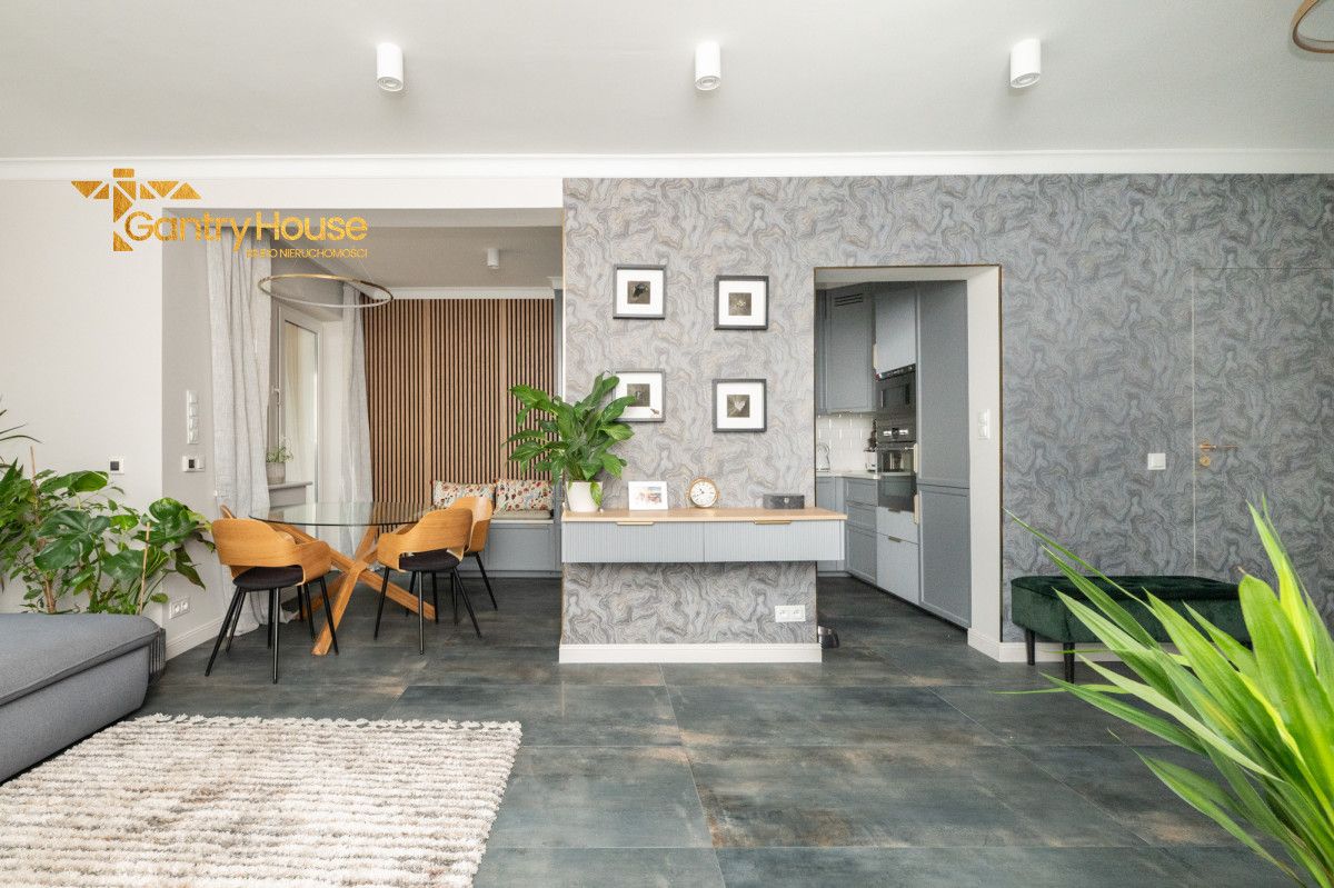 Mieszkanie 4-pokojowe Gdynia Dąbrowa, ul. Poziomkowa. Zdjęcie 3