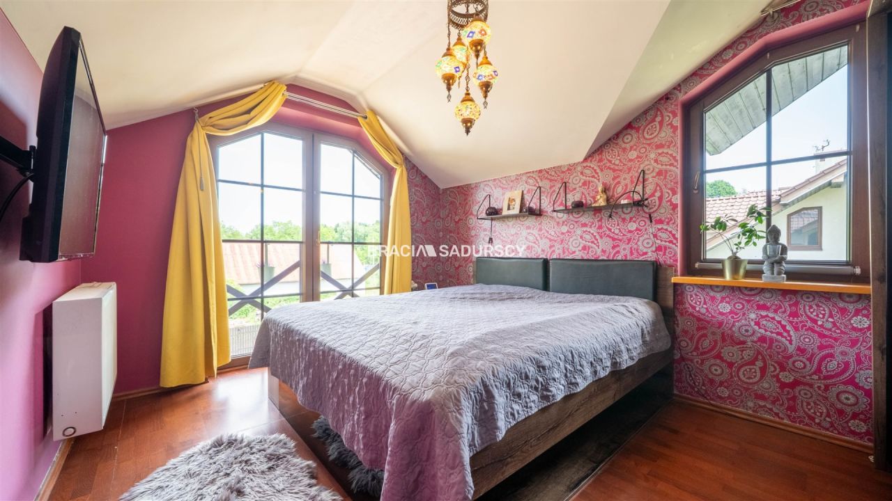 dom szeregowy, 6 pokoi Zabawa. Zdjęcie 27