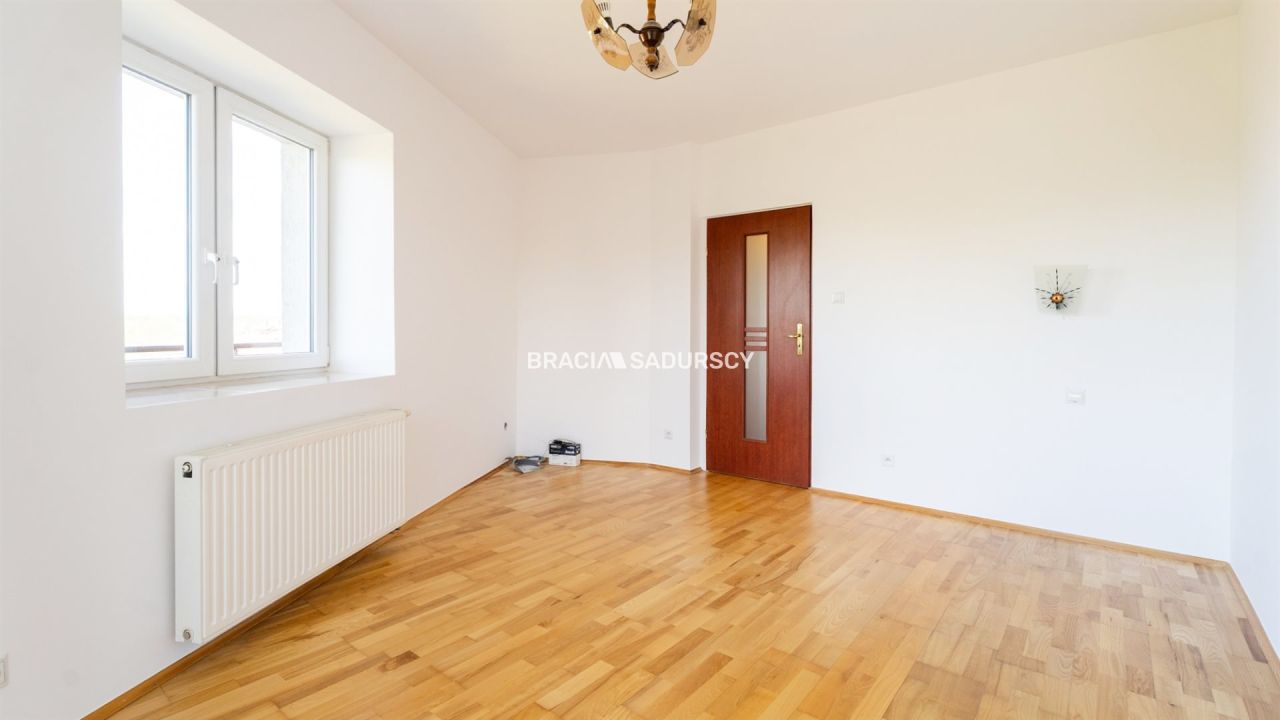 bliźniak, 6 pokoi Kokotów. Zdjęcie 21