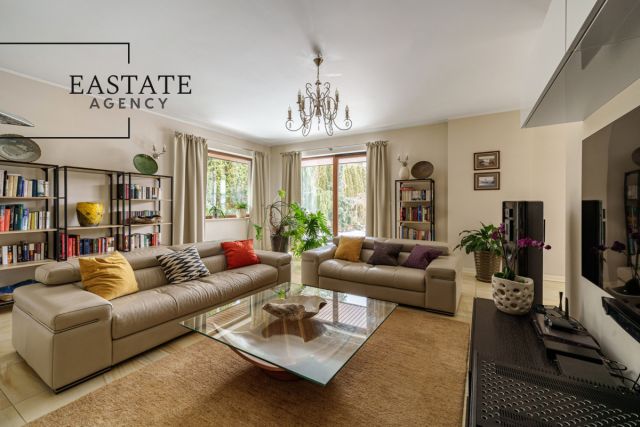 dom wolnostojący, 5 pokoi Parcela-Obory. Zdjęcie 1