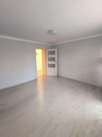 Mieszkanie 3-pokojowe Świdnik Centrum, ul. 3 Maja. Zdjęcie 5