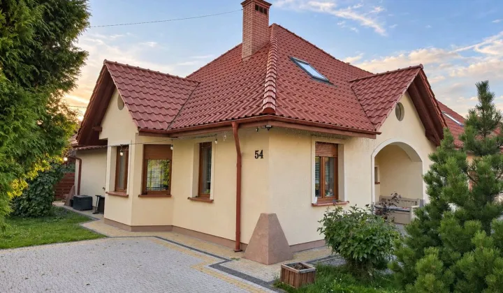 dom wolnostojący, 6 pokoi Rzeszów Staroniwa, ul. Staroniwska