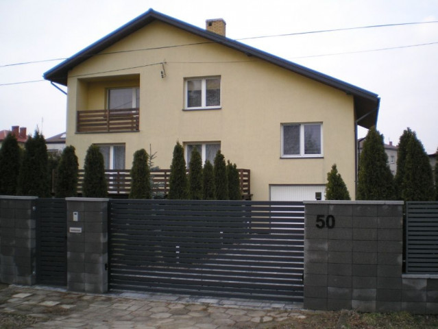 dom wolnostojący, 5 pokoi Hajnówka, ul. Bielska. Zdjęcie 1