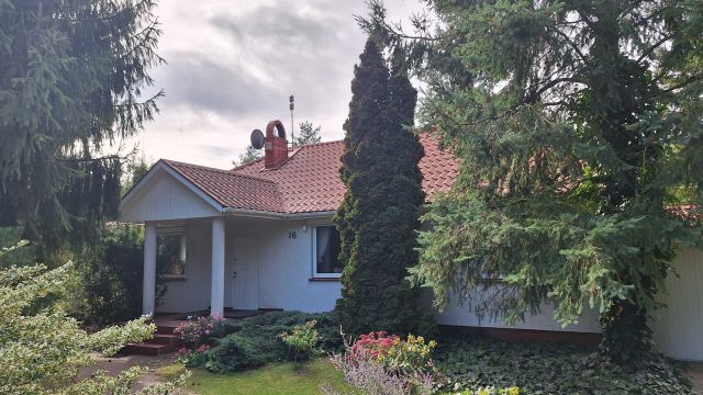 dom wolnostojący Dąbrówka Kościelna, os. Leśne. Zdjęcie 1