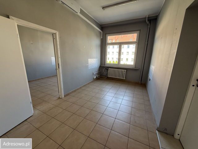 Biuro Gliwice, ul. Lutycka. Zdjęcie 1