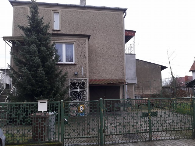 dom wolnostojący, 4 pokoje Żmigród, ul. Ogrodowa. Zdjęcie 1