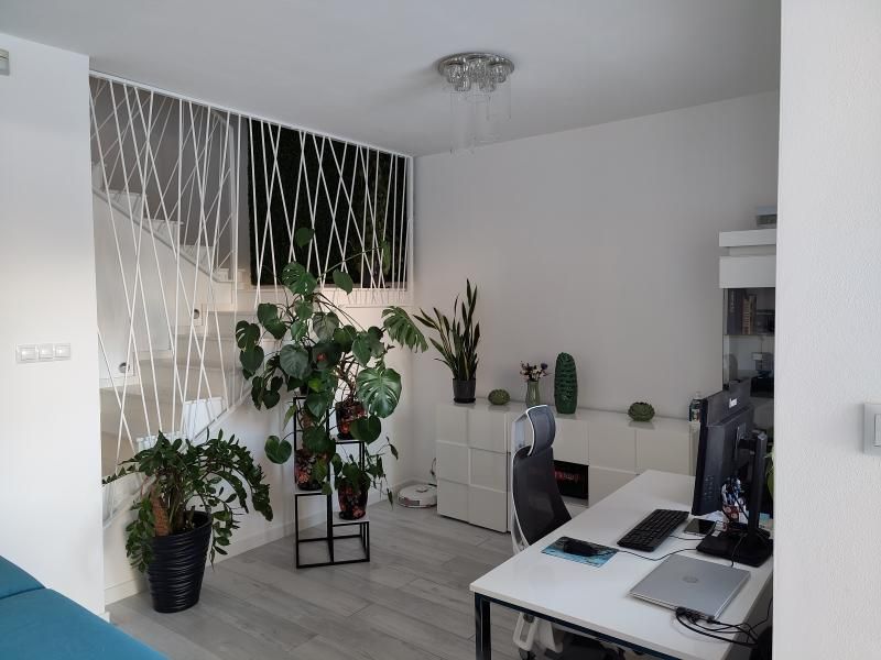 dom szeregowy, 4 pokoje Szczęsne, ul. Orla. Zdjęcie 10