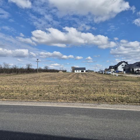 Działka budowlana Skrzynki, ul. św. Huberta. Zdjęcie 1