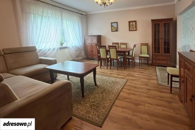 dom szeregowy, 6 pokoi Słupsk. Zdjęcie 1