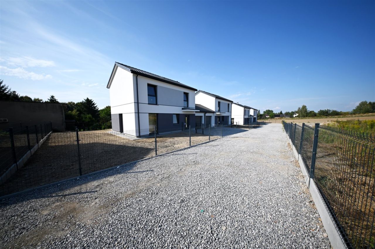 dom wolnostojący, 4 pokoje Niemce. Zdjęcie 24