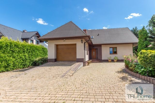 dom wolnostojący, 6 pokoi Kozy, ul. Krakowska. Zdjęcie 2