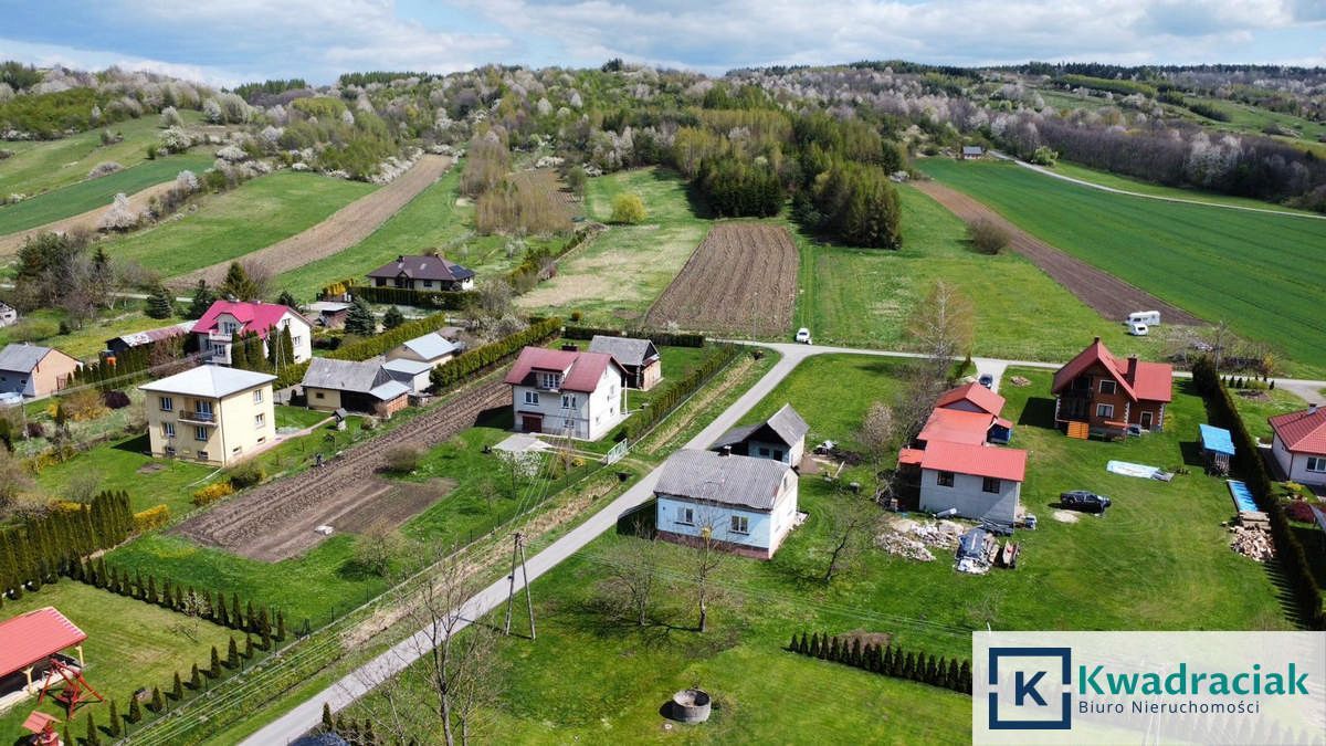 dom wolnostojący, 2 pokoje Prusiek. Zdjęcie 2