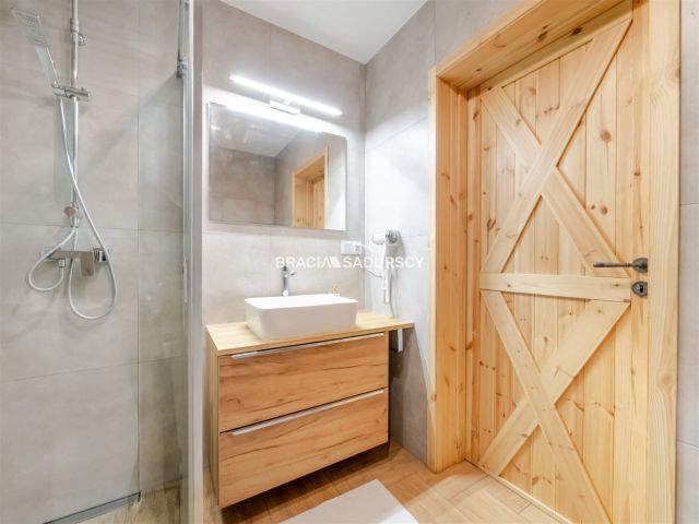 siedlisko, 5 pokoi Niedzica, ul. 3 Maja. Zdjęcie 28