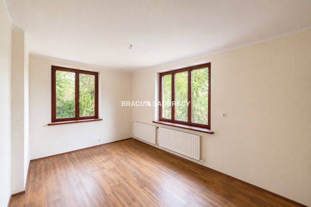 dom wolnostojący, 4 pokoje Kraków Krowodrza. Zdjęcie 1