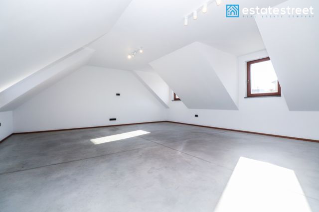 dom wolnostojący, 6 pokoi Bochnia, ul. św. Urbana. Zdjęcie 10