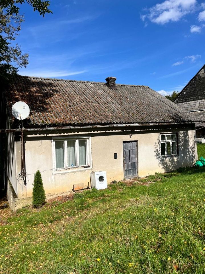 dom wolnostojący, 4 pokoje Brzozowa. Zdjęcie 1