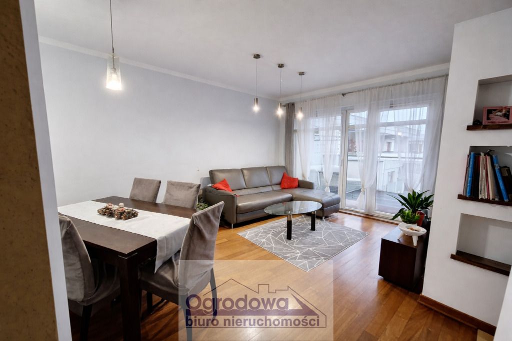 Mieszkanie 3-pokojowe Warszawa Wilanów, al. Wilanowska. Zdjęcie 1