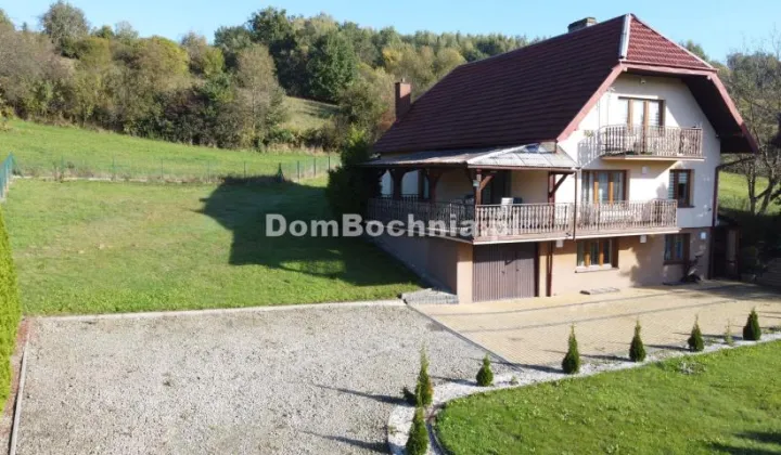 dom wolnostojący, 5 pokoi Naszacowice