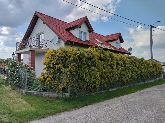 dom wolnostojący, 7 pokoi Wrąbczynek. Zdjęcie 1