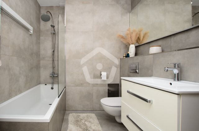 dom wolnostojący, 4 pokoje Strażów. Zdjęcie 10