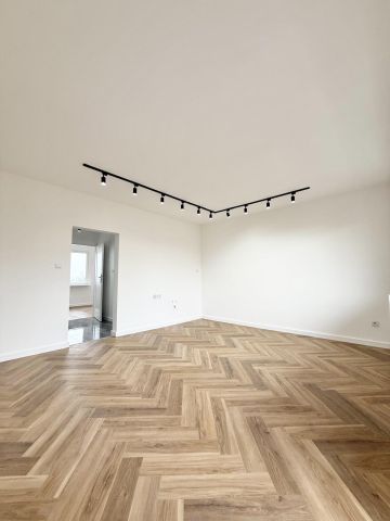 Mieszkanie 2-pokojowe Ostrowiec Świętokrzyski, os. Pułanki. Zdjęcie 1