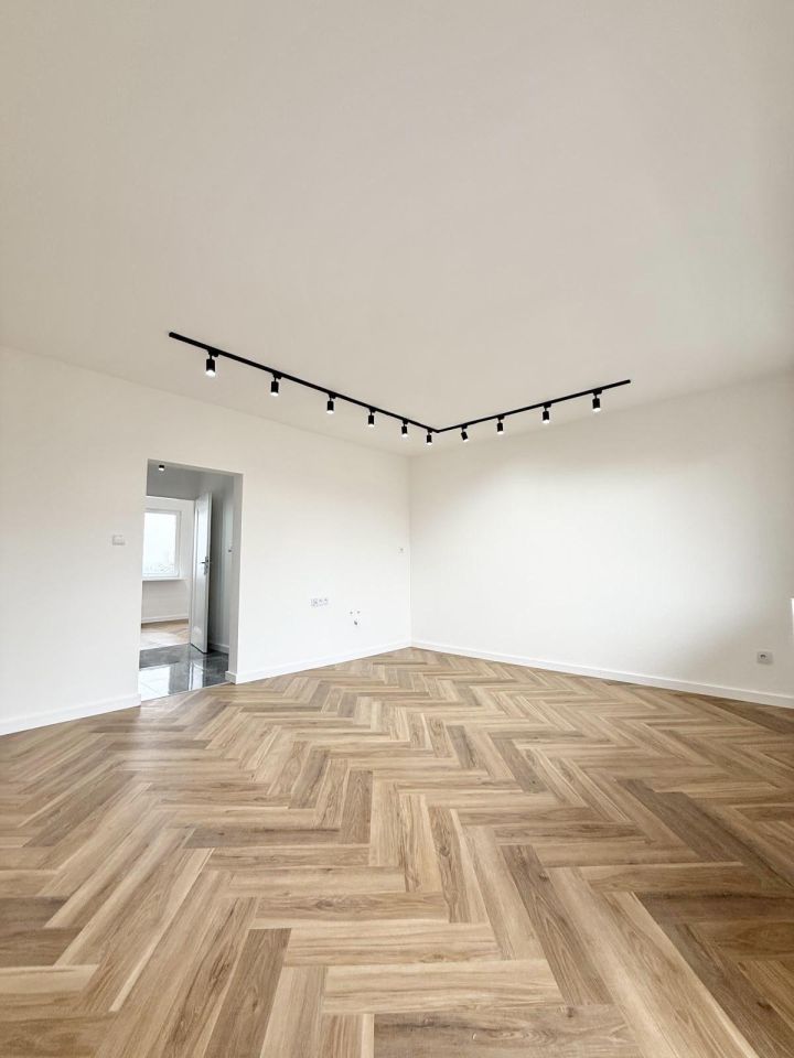 Mieszkanie 2-pokojowe Ostrowiec Świętokrzyski, os. Pułanki. Zdjęcie 1