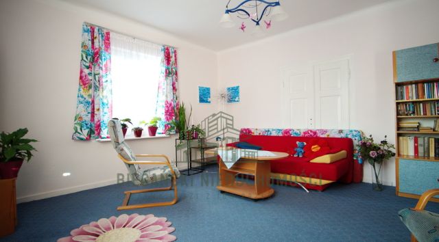 dom wolnostojący, 5 pokoi Łęczna, ul. Rynek III. Zdjęcie 4