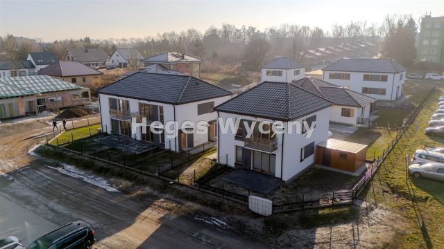 Mieszkanie 4-pokojowe Chojnów. Zdjęcie 3