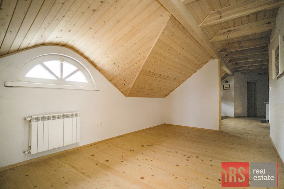 dom wolnostojący, 10 pokoi Rzewin. Zdjęcie 13