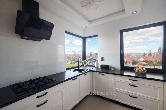 dom wolnostojący, 5 pokoi Lubawka. Zdjęcie 7