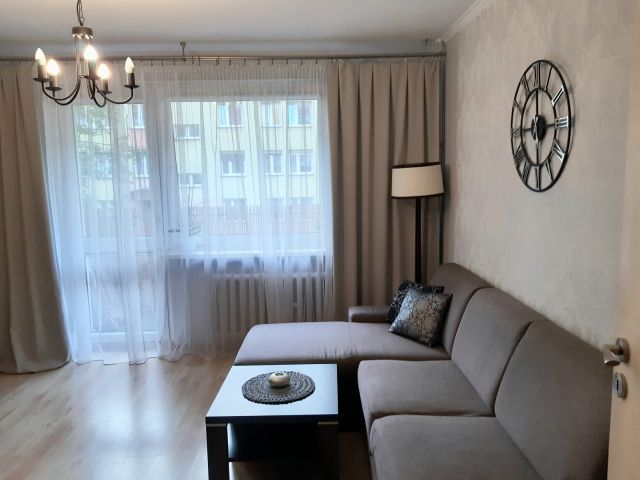 Mieszkanie 3-pokojowe Chorzów Batory, ul. ks. Józefa Czempiela. Zdjęcie 1