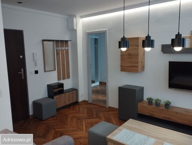 Mieszkanie 2-pokojowe Katowice Śródmieście, ul. Henryka Dąbrowskiego. Zdjęcie 1