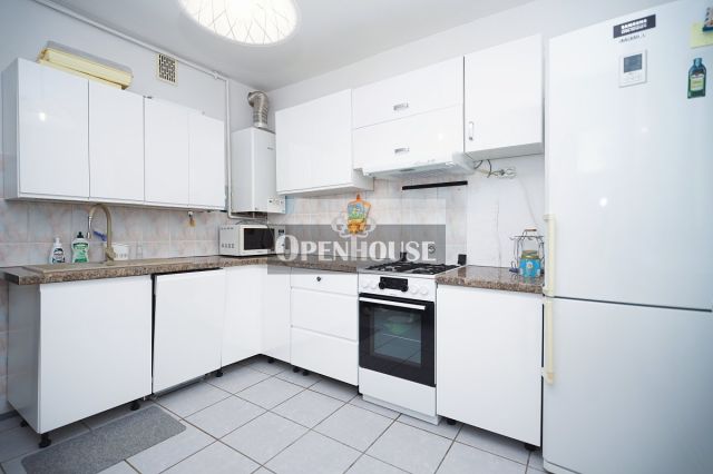 Mieszkanie 3-pokojowe Retków. Zdjęcie 2